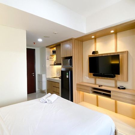 Homey And Warm Studio Room Pollux Chadstone Apartment By Travelio Cikarang Exterior foto